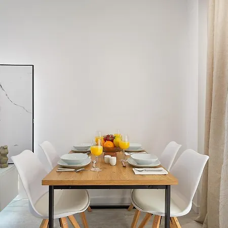Mareva Apartment Malaga Exterior photo